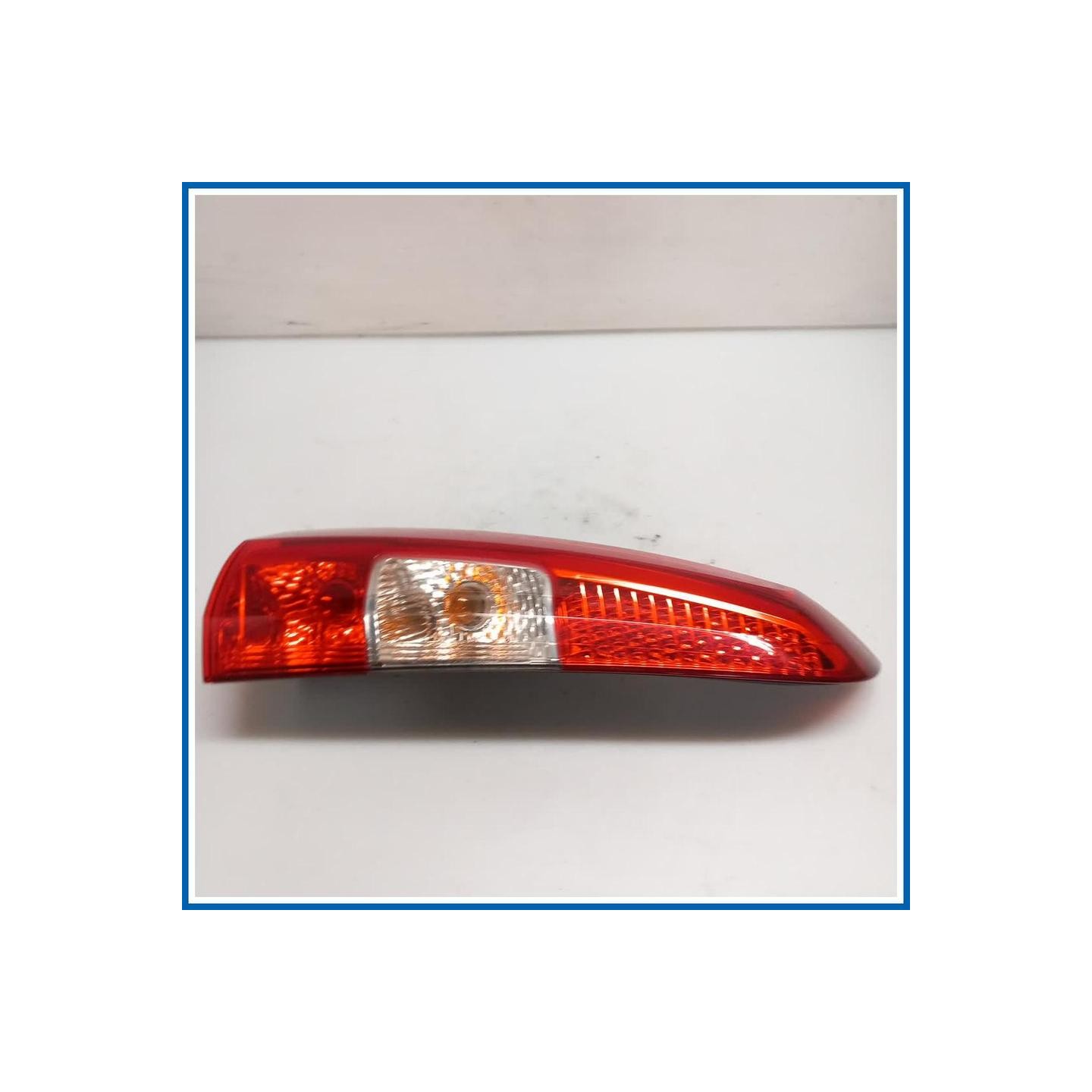 Fanale sup. SCATOLA, SN 
sx. 
post. VOLVO V70 II