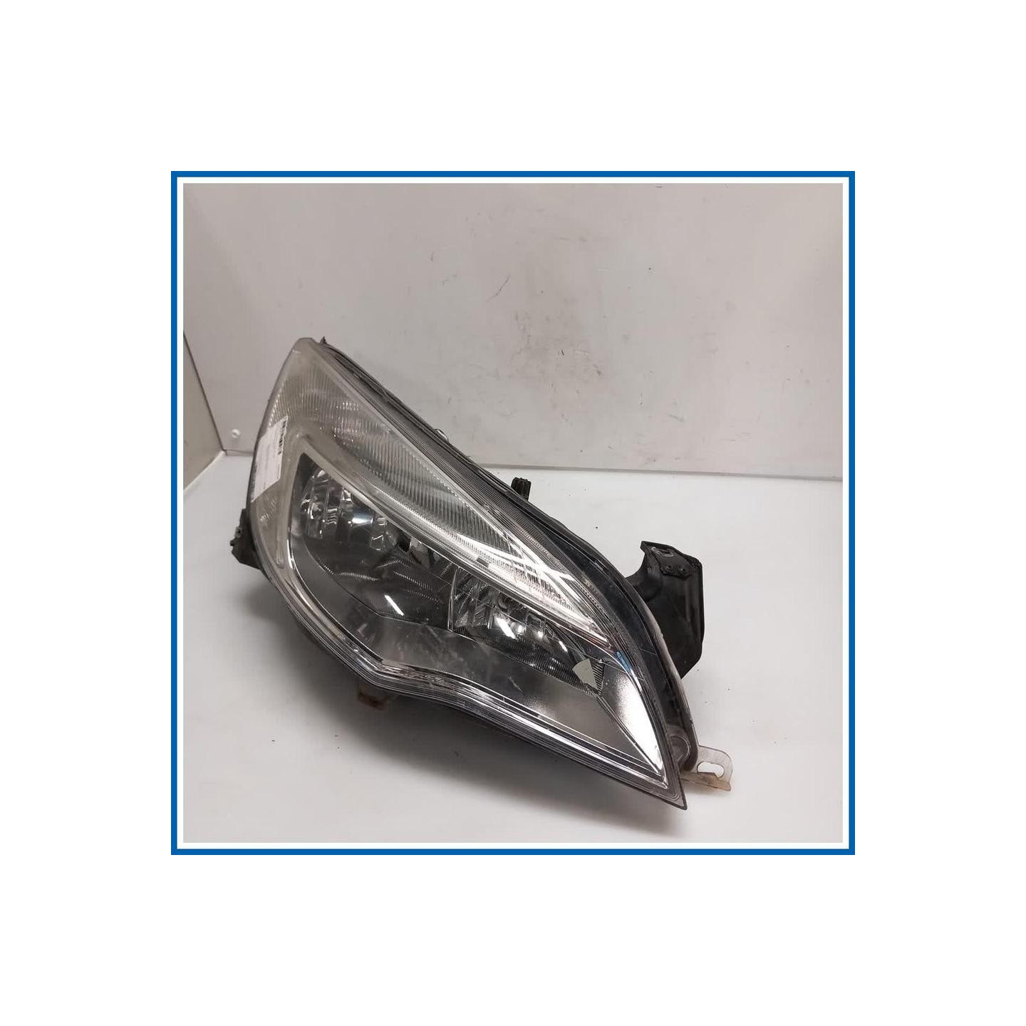 Proiettore O:PROIETTORE 
dx. 
ant. OPEL Astra J