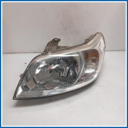 Proiettore O:PROIETTORE COMPLETO 
sx. 
ant. CHEVROLET Aveo II