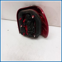 Fanale FANALE POST. POLO 00-02 
sx. 
post. VOLKSWAGEN Polo III