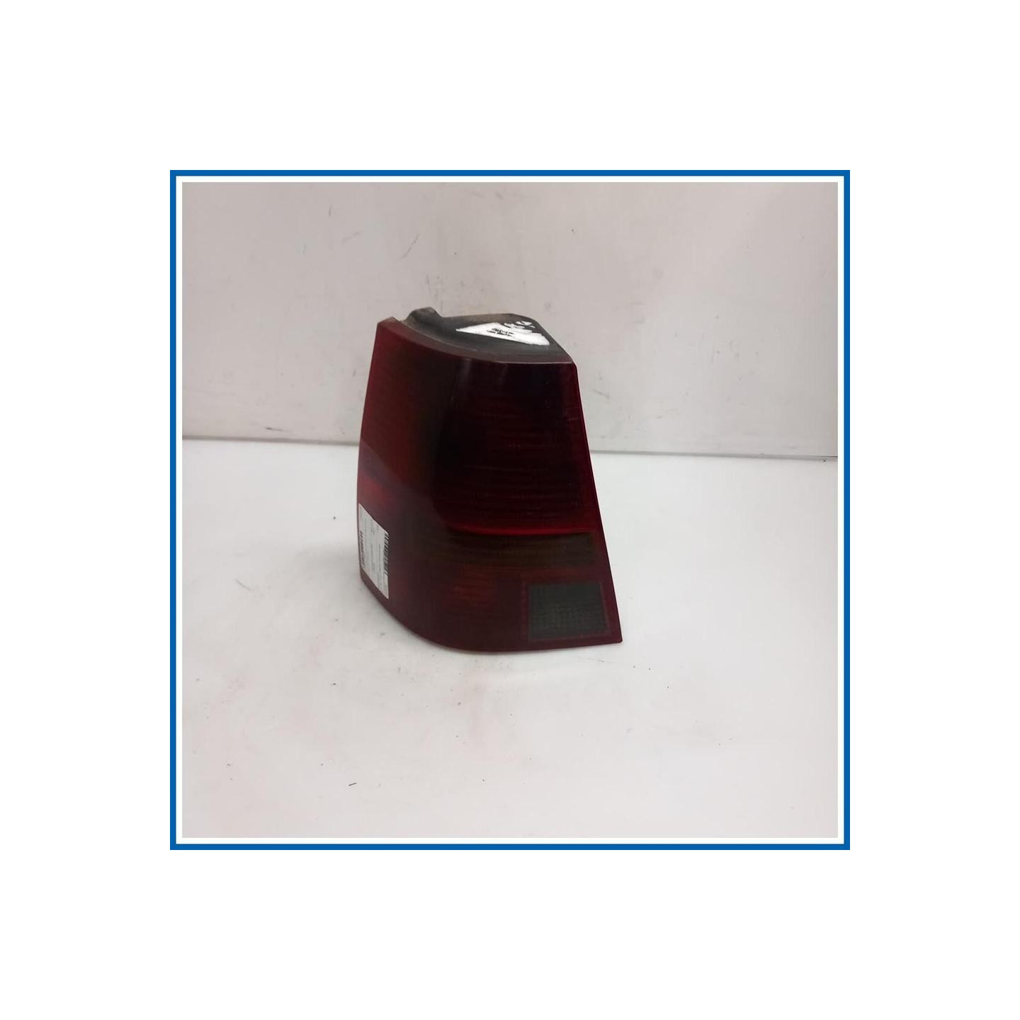 Fanale FANALINO POST SX GOLF IV SW 
sx. 
post. VOLKSWAGEN Golf IV Variant