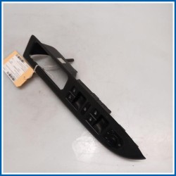 Interruttore alzacristalli INTERRUTTORE ALZAVETRO SX GOLF 
sx. 
ant. VOLKSWAGEN Golf Plus I