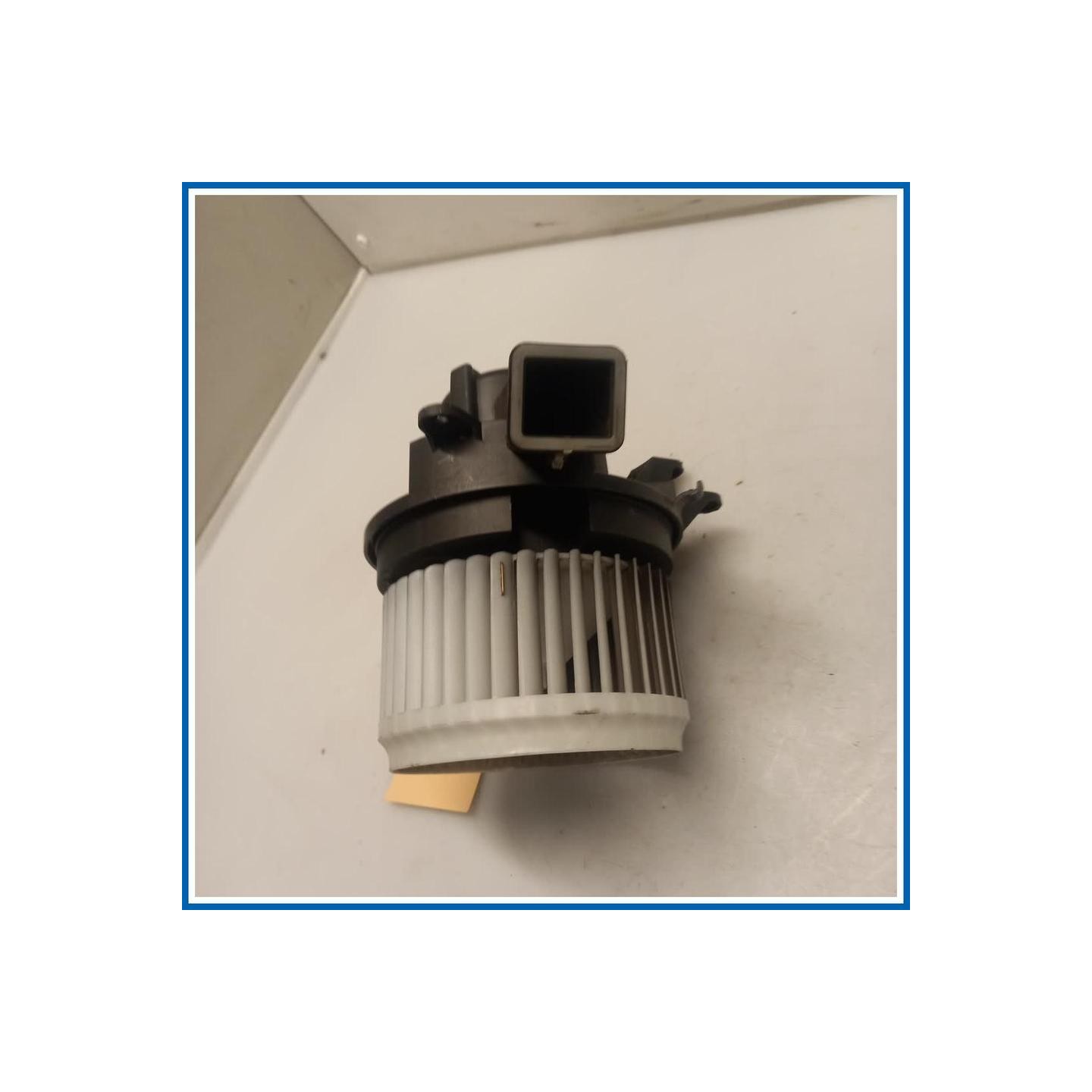 Motorino ventilazione abitacolo MOTORINO ELETTRICO 
 
 JEEP Renegade