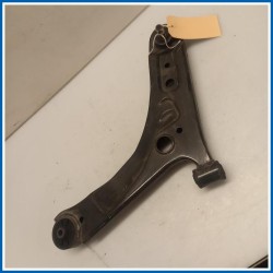 Braccio oscillante BRACCIO COMPLETO-INF, DX 
dx. 
ant. HYUNDAI i10 I