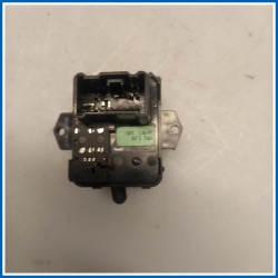 Interruttore regolazione specchio retrovisore est. ASS. INTERRUTTORI, COMAND 
 
 HONDA Civic VIII