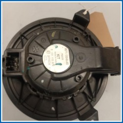 Motorino ventilazione abitacolo Fan And Motor Assy 
 
 FORD Ecosport