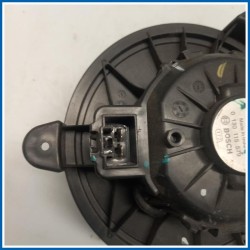 Motorino ventilazione abitacolo Fan And Motor Assy 
 
 FORD Ecosport