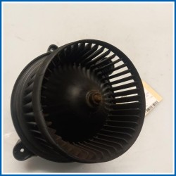 Motorino ventilazione abitacolo Fan And Motor Assy 
 
 FORD Ecosport