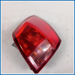 Fanale est. FARO POST DX 
dx. 
post. NISSAN Qashqai I