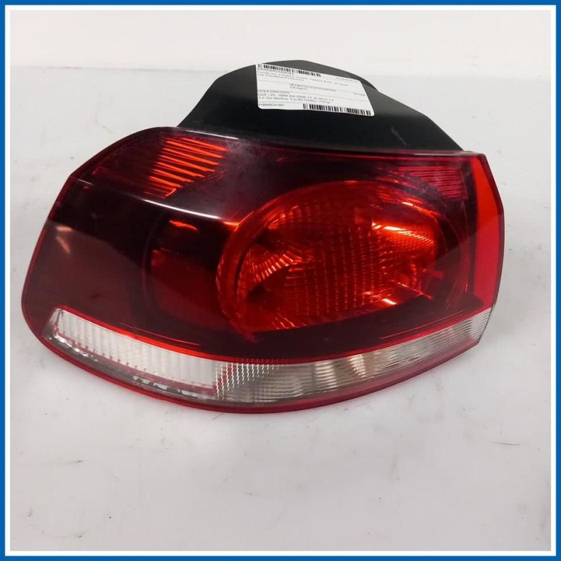 Fanale est. FANALE POST. PARTE EST. 
sx. 
post. VOLKSWAGEN Golf VI