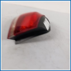 Fanale est. FANALE POST. PARTE EST. 
sx. 
post. VOLKSWAGEN Golf VI