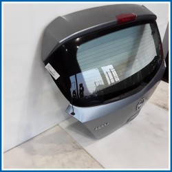 Portello . 
 
post. OPEL Corsa D