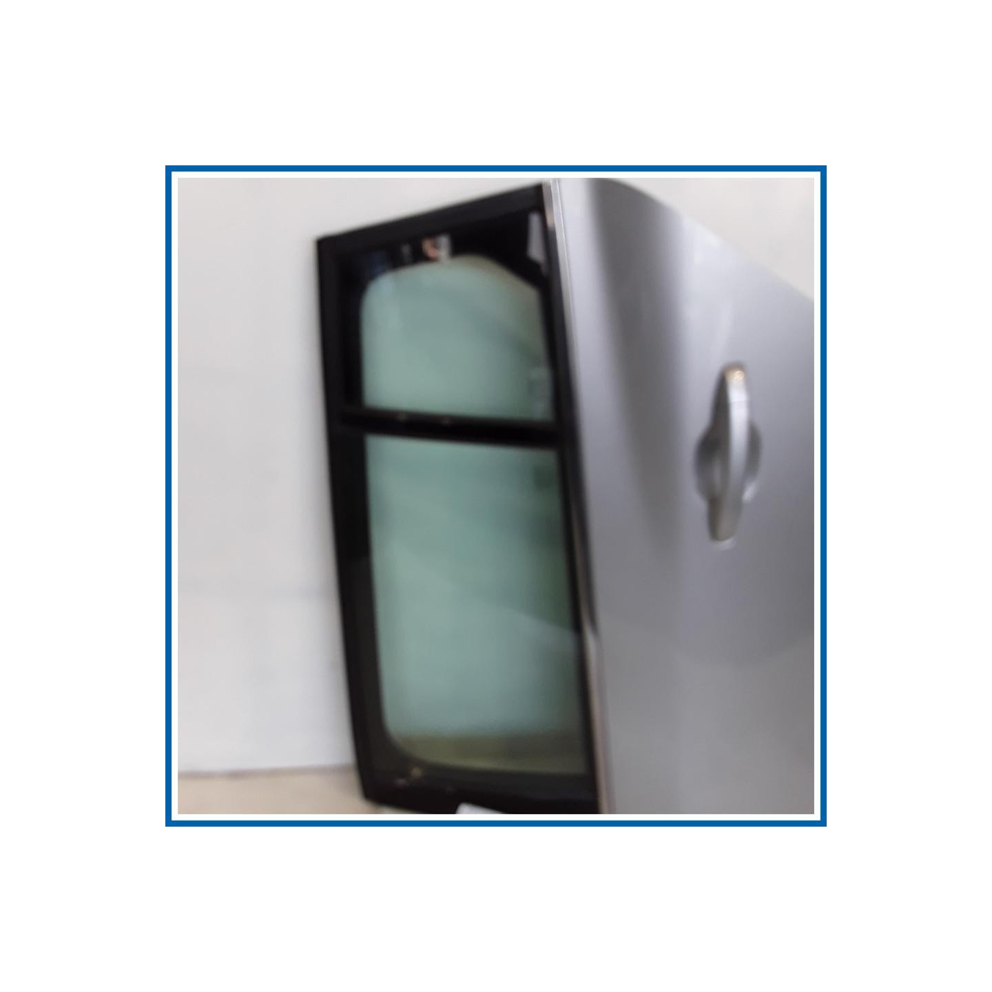 Porta PORTA PREASSY-RR 
sx. 
post. RENAULT Megane SW