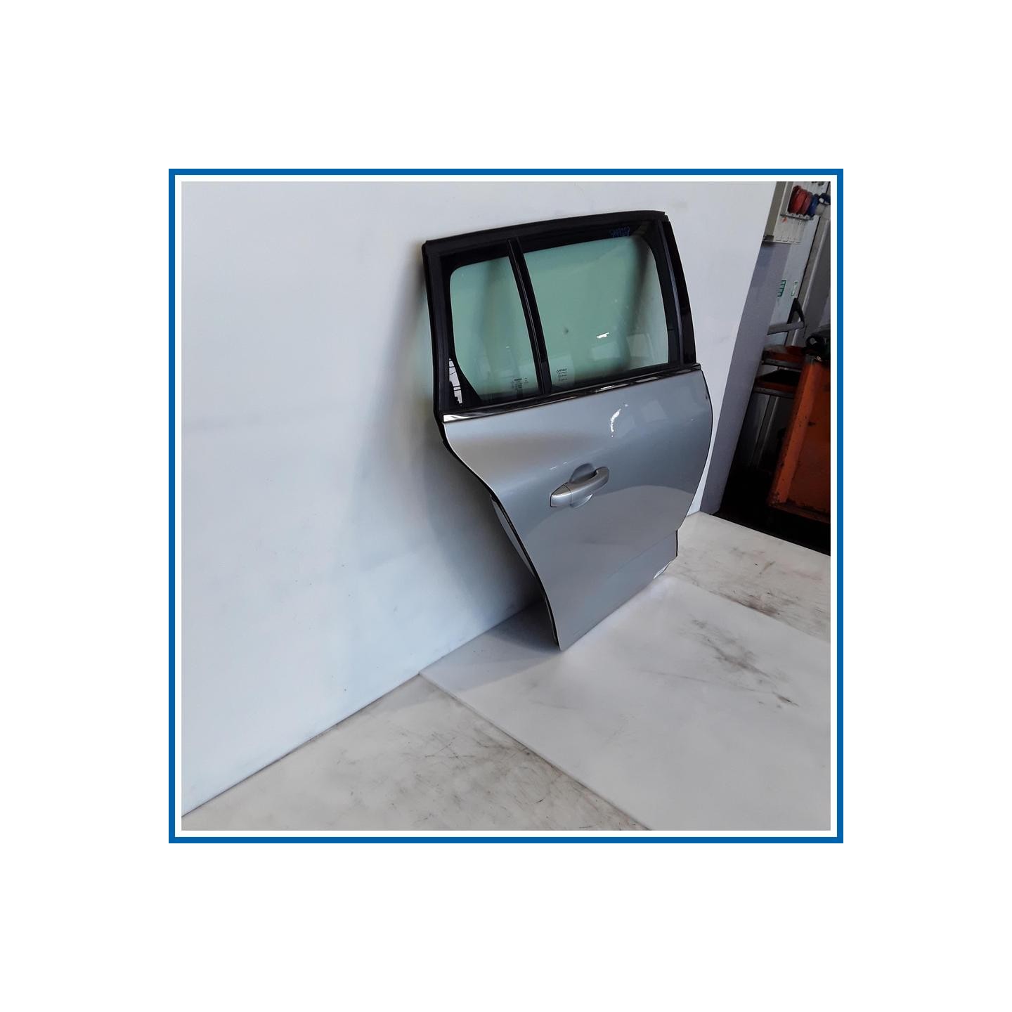 Porta PORTA POSTER DX 
dx. 
post. RENAULT Megane SW