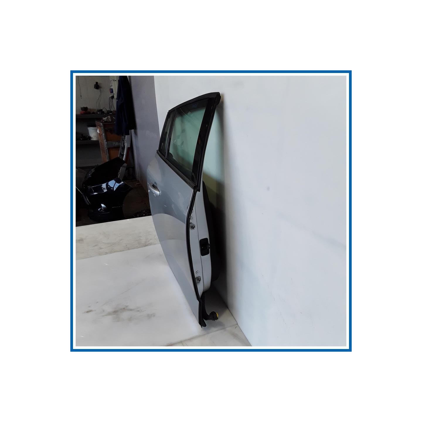Porta PORTA POSTER DX 
dx. 
post. RENAULT Megane SW