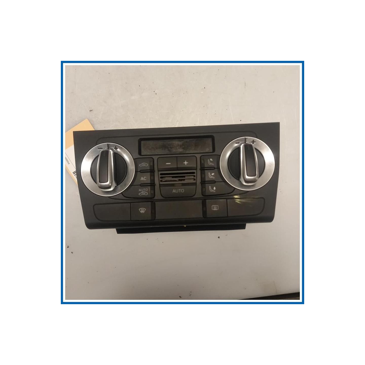 Modulo comando riscaldamento / clima . 
 
 AUDI A3 8P1