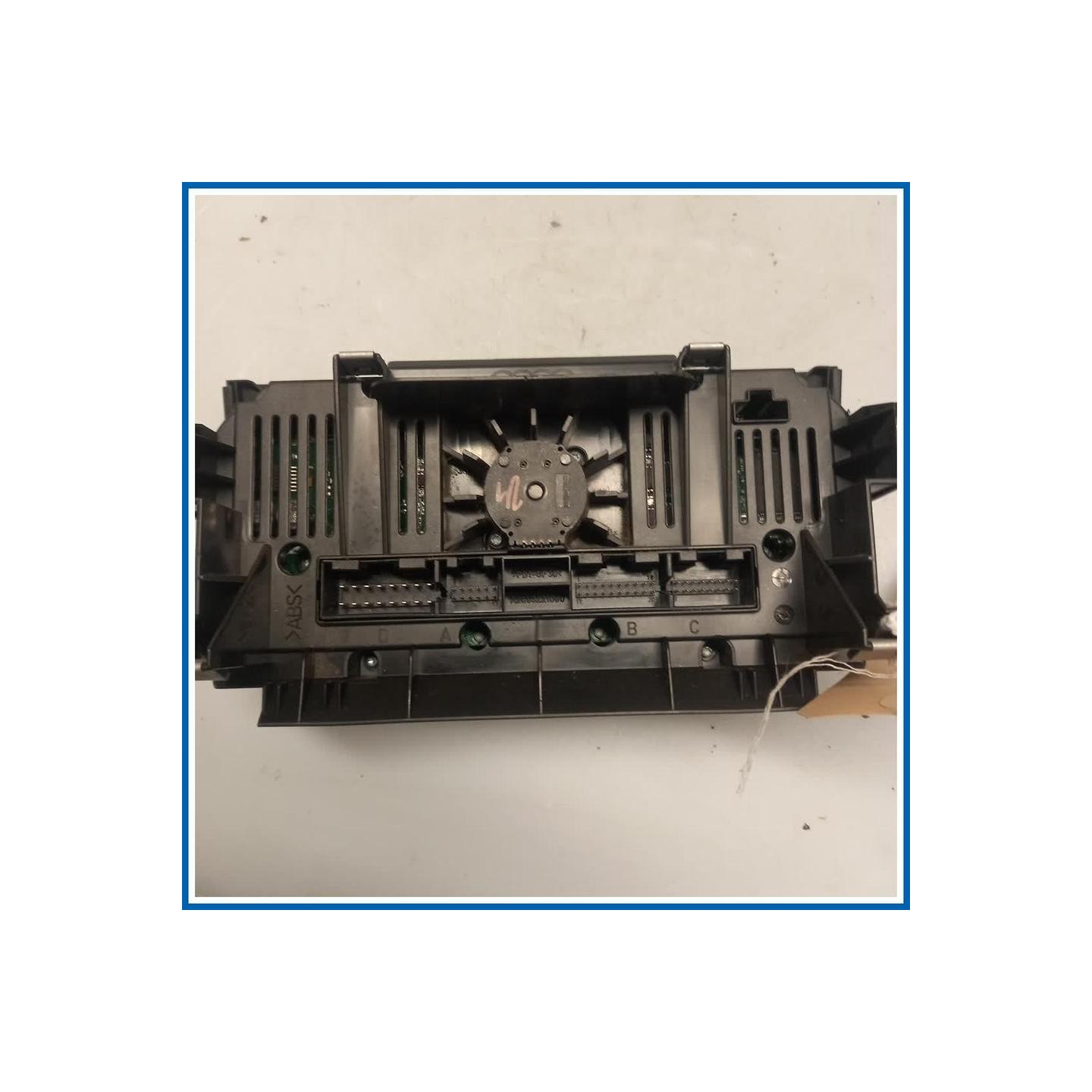 Modulo comando riscaldamento / clima . 
 
 AUDI A3 8P1