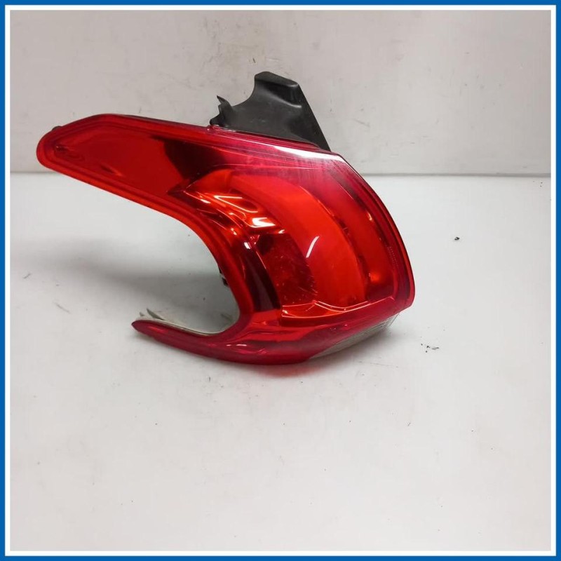 Fanale est. FANALE POSTERIO 
sx. 
post. PEUGEOT 2008 I