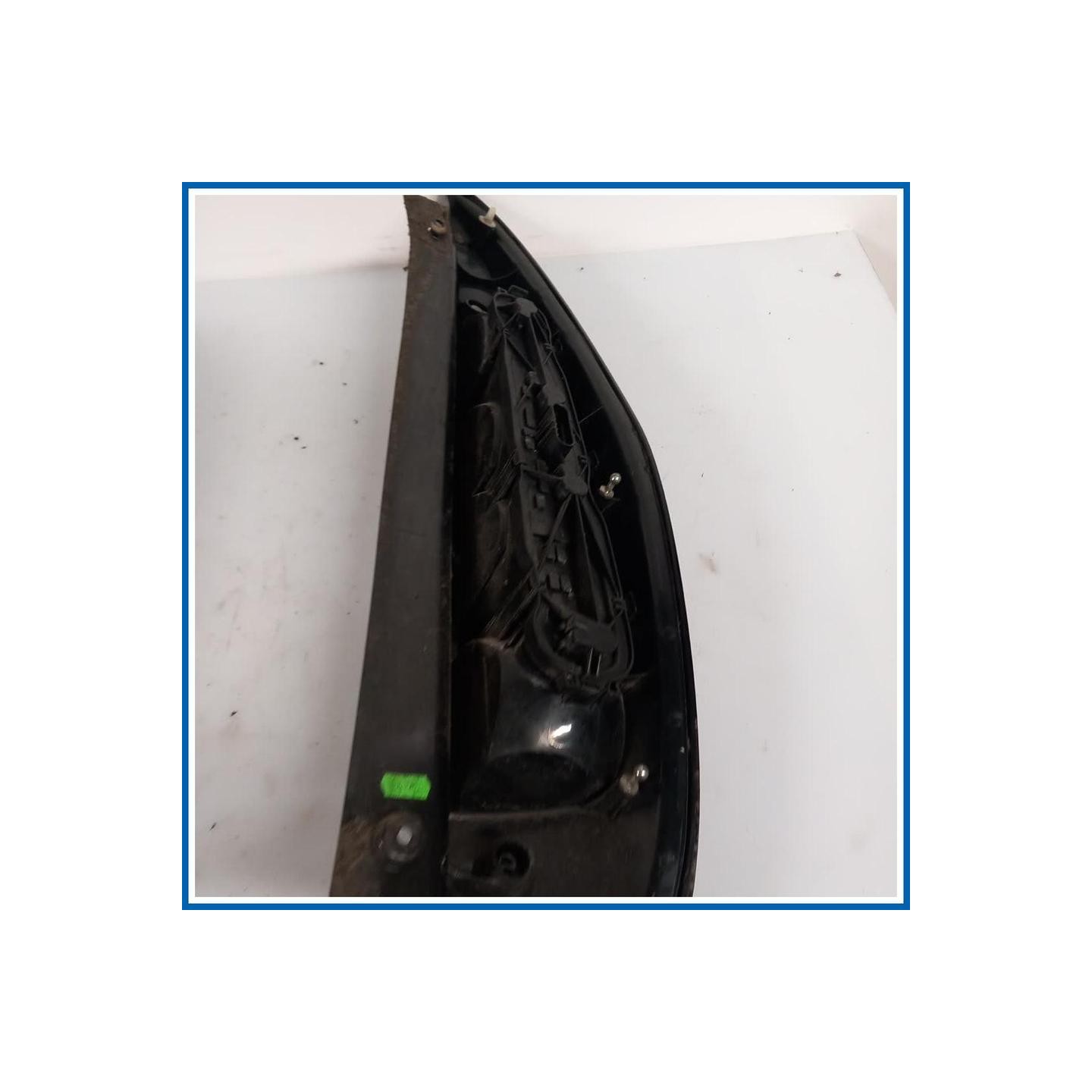 Fanale GRUPPO FANALE POST SX 
sx. 
post. MITSUBISHI Colt VI