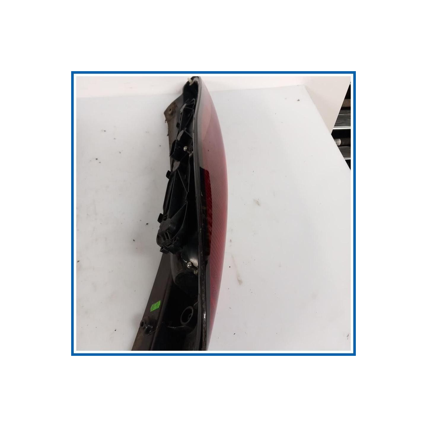 Fanale GRUPPO FANALE POST SX 
sx. 
post. MITSUBISHI Colt VI