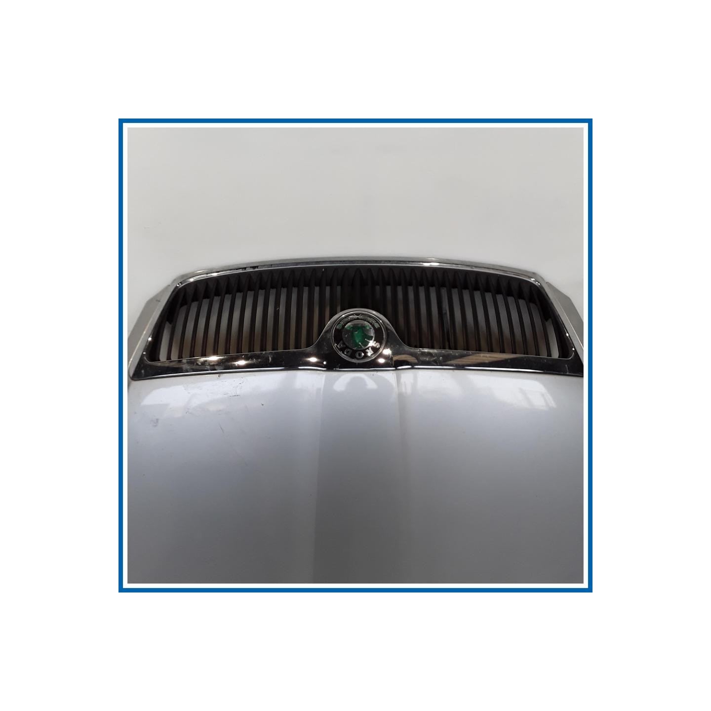 Cofano . 
 
ant. SKODA Octavia 1Z5 SW