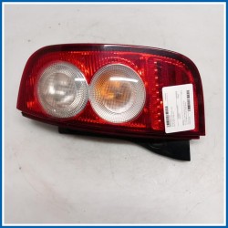Fanale FARO POST DX 
dx. 
post. NISSAN Micra III