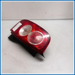 Fanale FARO POST SX 
sx. 
post. NISSAN Micra III