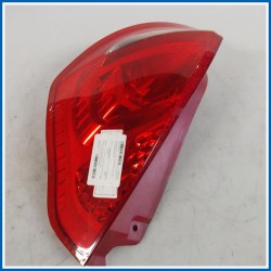 Fanale Lamp Assy - Rear; Stop And Flasher 
dx. 
post. FORD Fiesta VI
