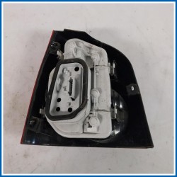 Fanale FANALINO POST.DX POLO 02-05 
dx. 
post. VOLKSWAGEN Polo IV