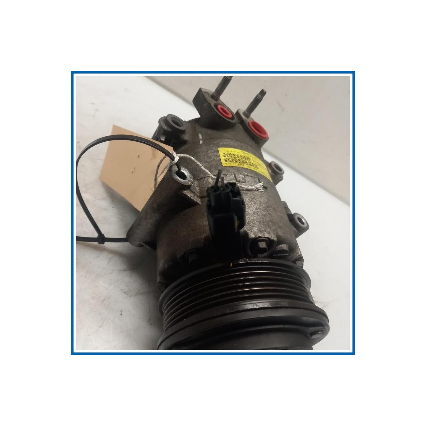 Compressore a/c Compressor assy 
 
 FORD Fiesta VI