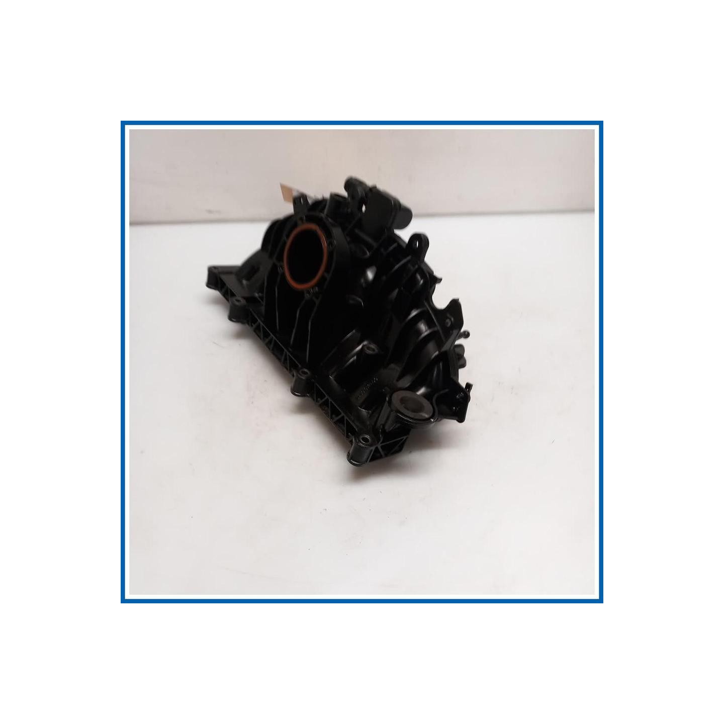 Collettore aspirazione MANIFOLD ASSY - INLET 
 
 FORD Focus IV