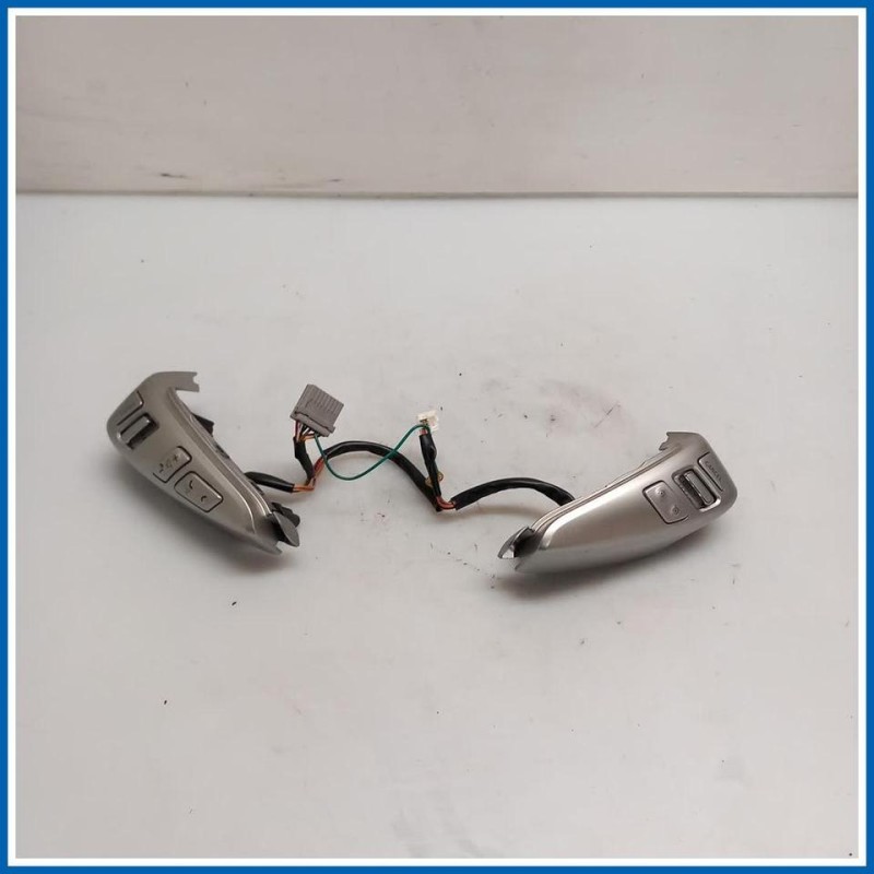 Pulsante comando multifunzione SWITCH ASSY-STE 
sx. 
 NISSAN Note II