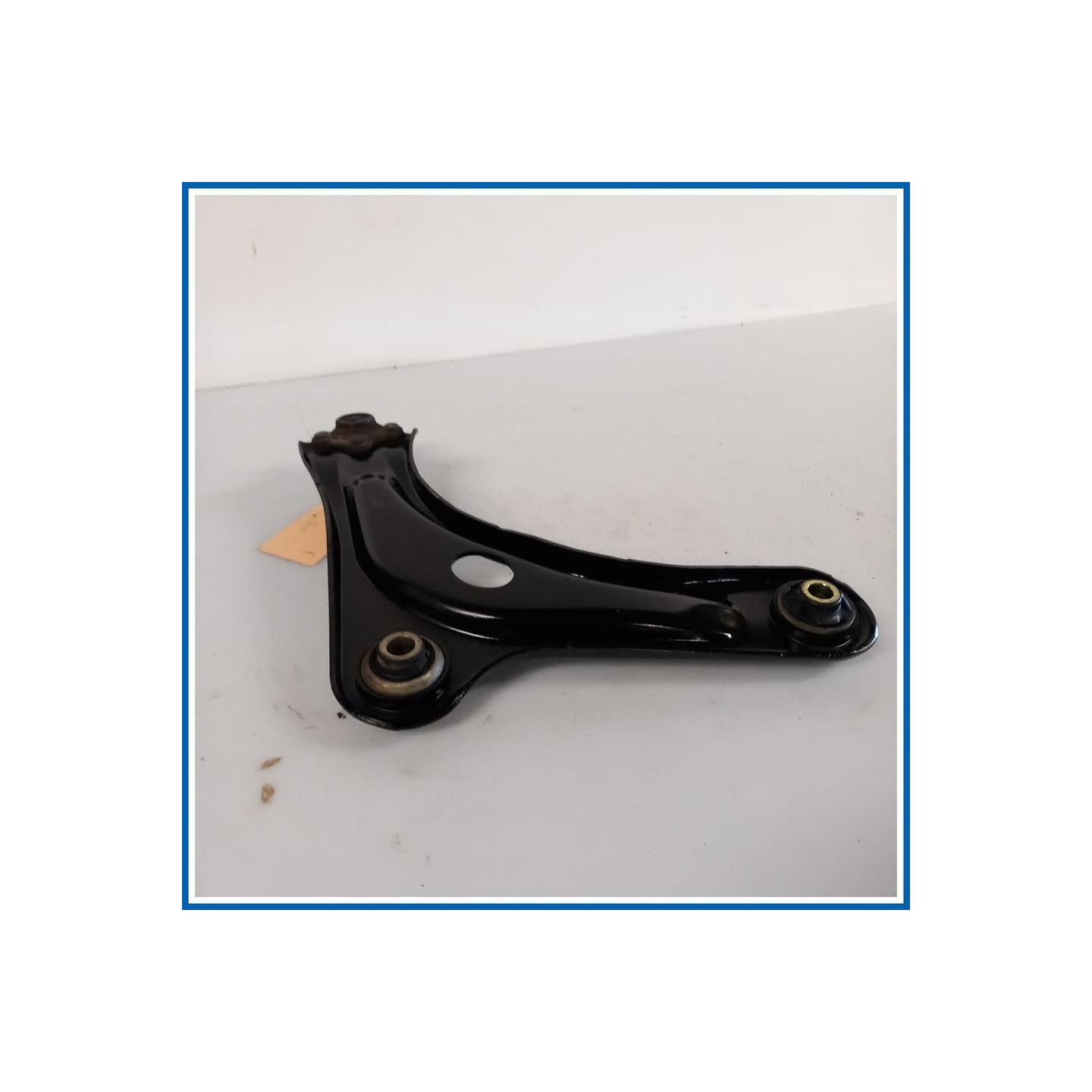 Braccio oscillante TRIANGOLO 
sx. 
ant. PEUGEOT 2008 I