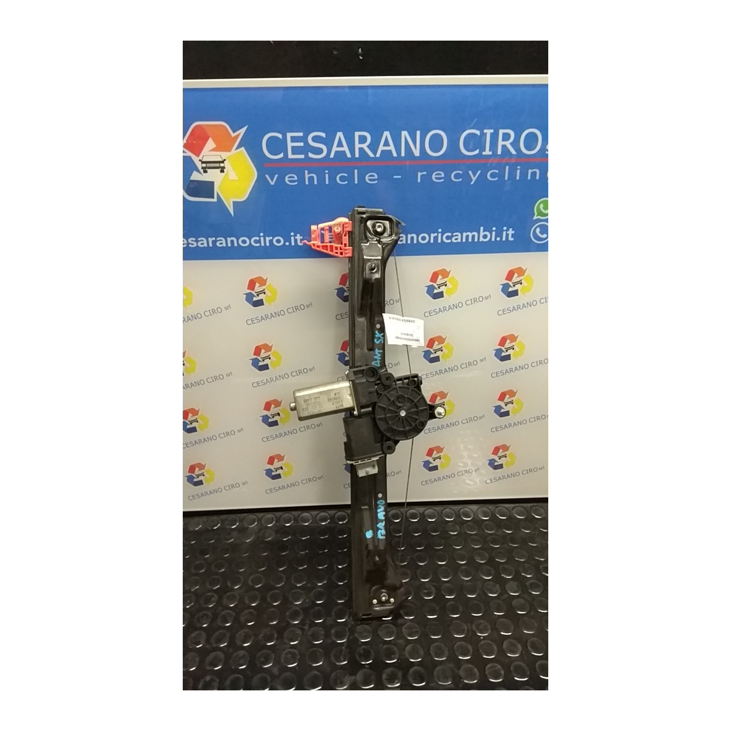 ALZACRISTALLO ELETTR. PORTA ANT. C/MOTORINO SX. 051 FIAT BRAVO (3L) (01/07-03/10) 198A3000 51827394