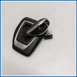 Pomello e cuffia leva cambio Pomo leva cambio in pelle con cop./6 m. 
 
 BMW X1 E84