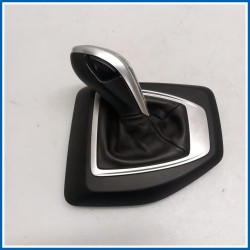 Pomello e cuffia leva cambio Pomo leva cambio in pelle con cop./6 m. 
 
 BMW X1 E84