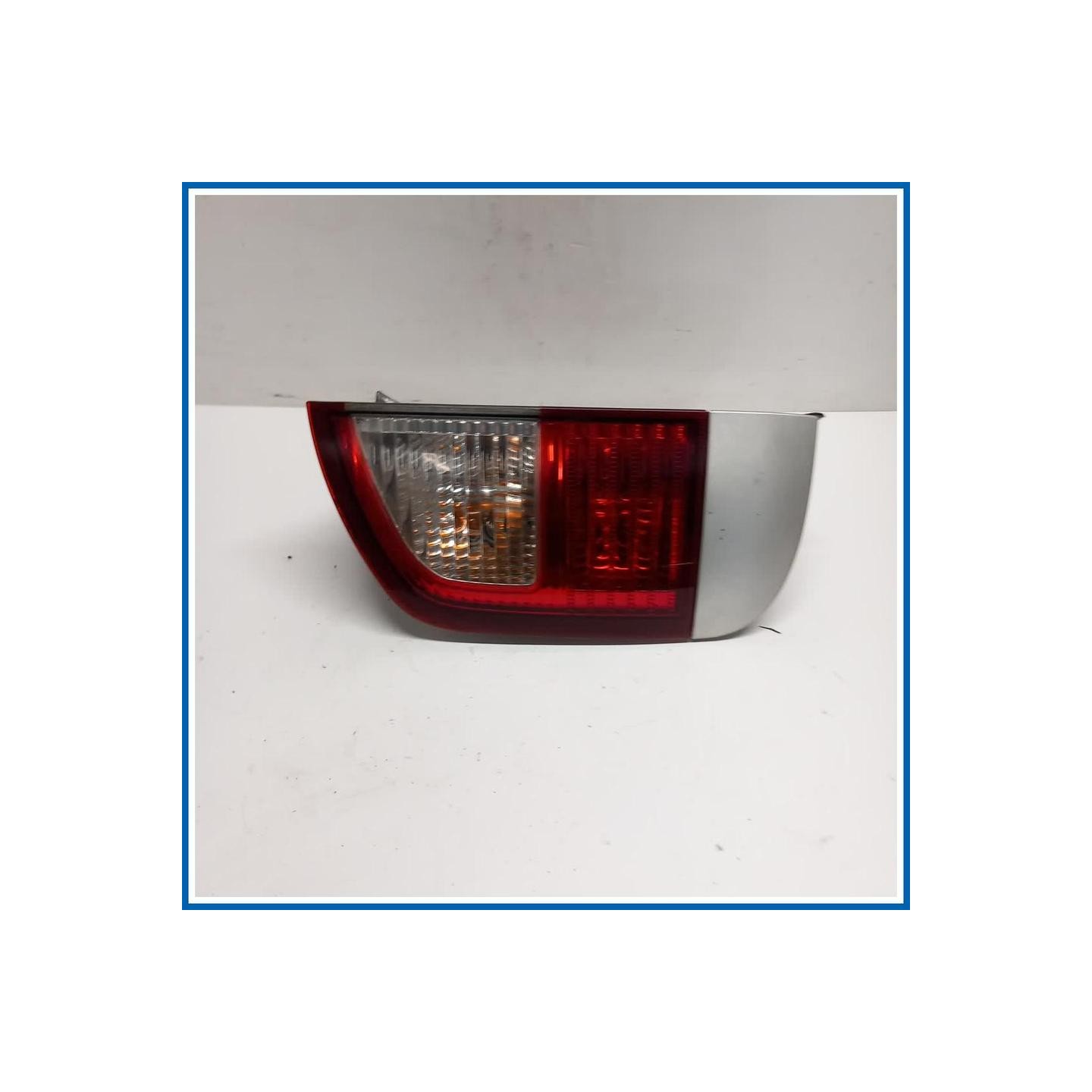 Fanale est. LAMP ASSY-RR COMBI QTR-RH 
dx. 
post. SSANGYONG Kyron
