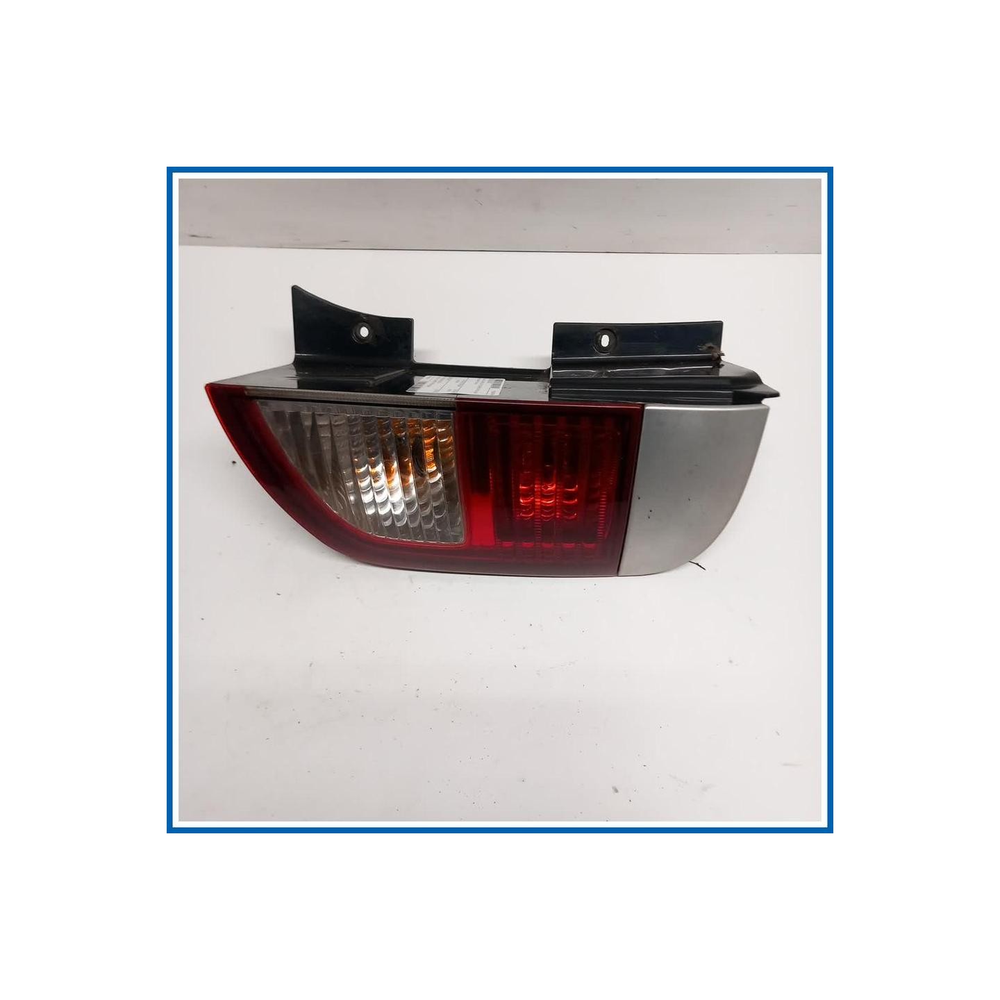 Fanale est. LAMP ASSY-RR COMBI QTR-RH 
dx. 
post. SSANGYONG Kyron