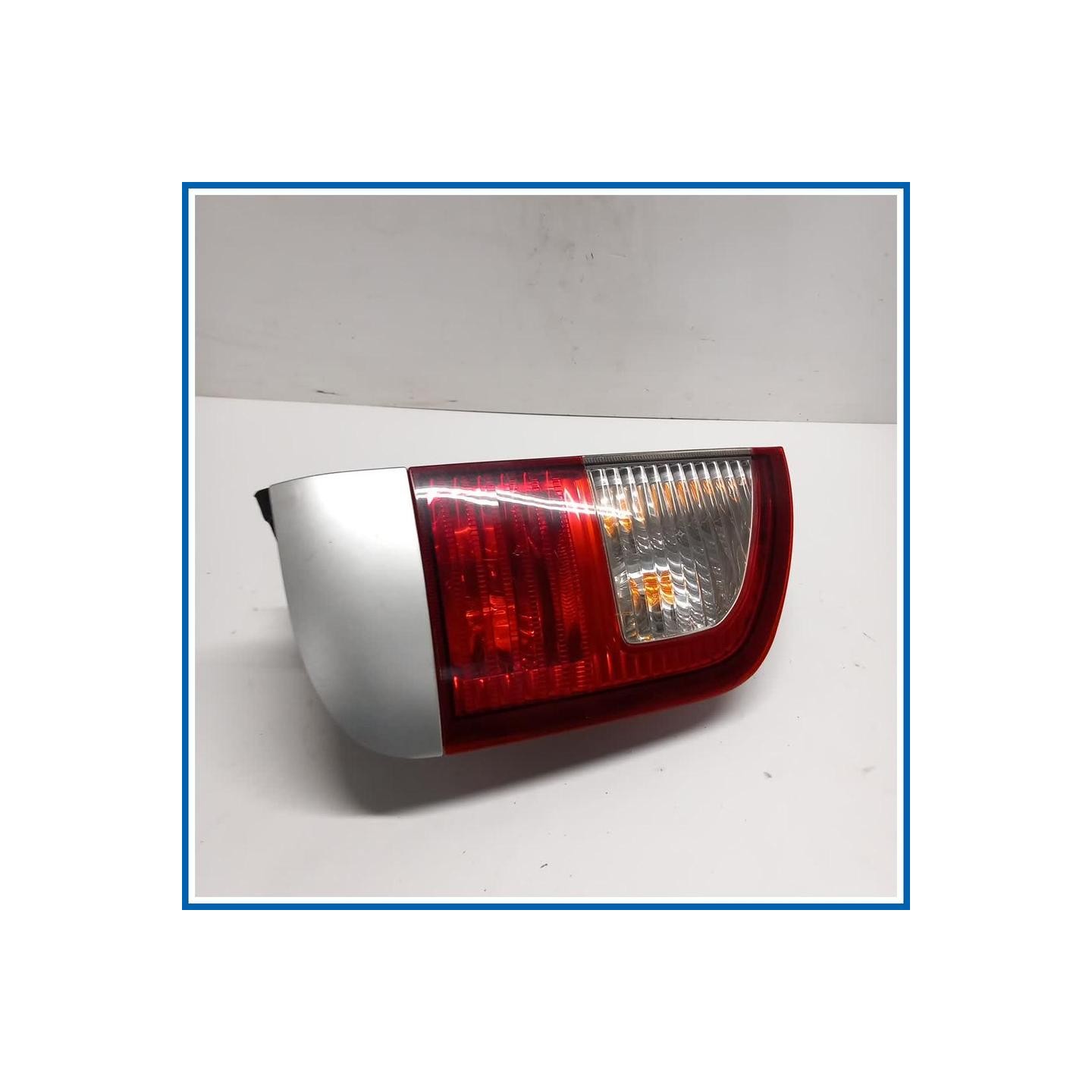 Fanale est. . 
sx. 
post. SSANGYONG Kyron