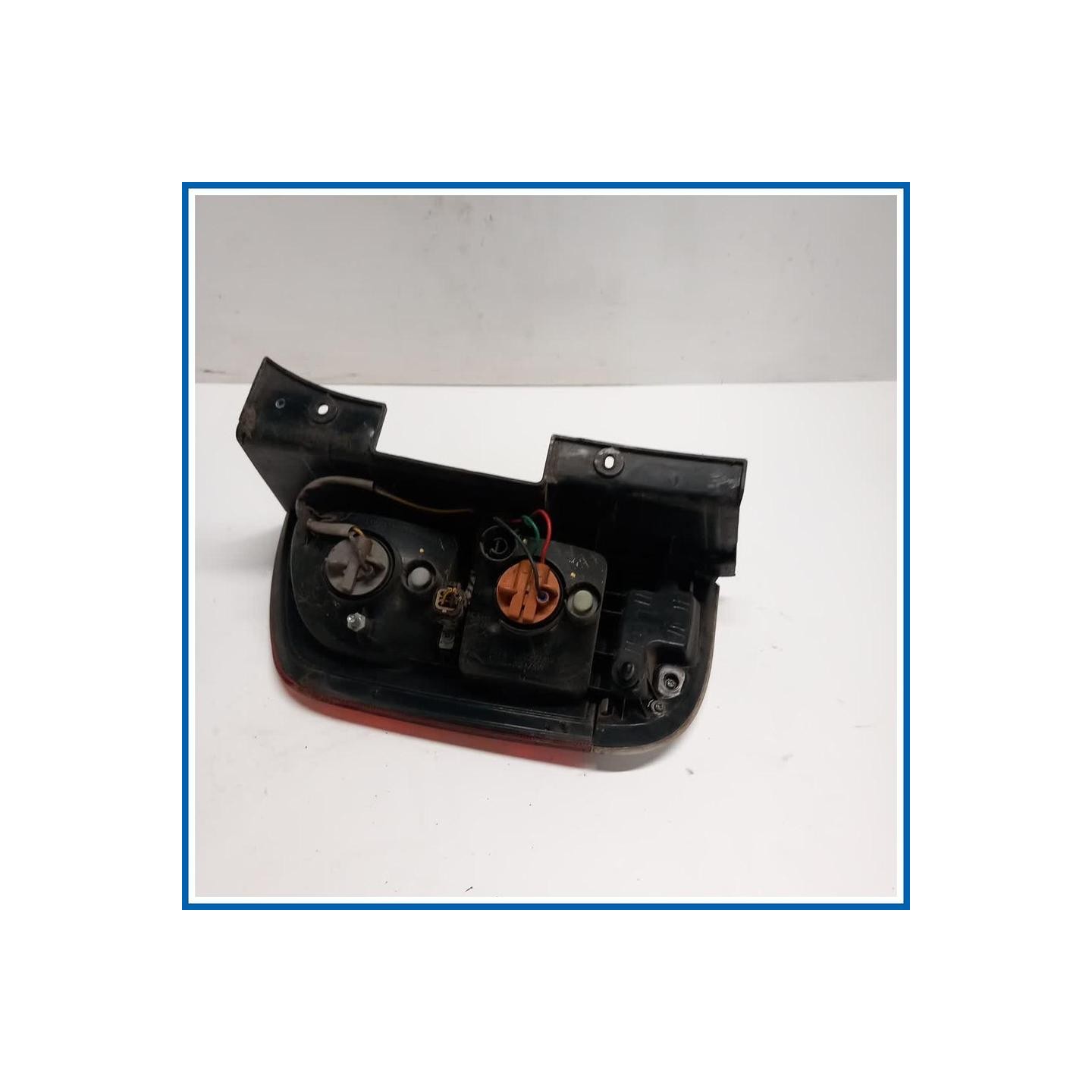 Fanale est. . 
sx. 
post. SSANGYONG Kyron