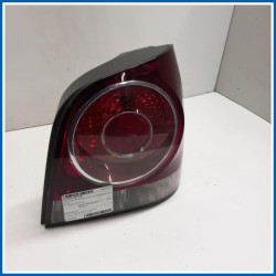 Fanale GRUPPO OTTICO POST. VOLKSWAGEN POLO 
dx. 
post. VOLKSWAGEN Polo V