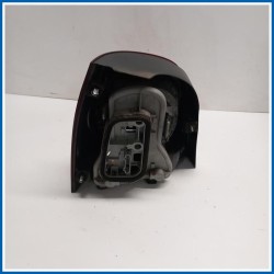Fanale GRUPPO OTTICO POST. VOLKSWAGEN POLO 
dx. 
post. VOLKSWAGEN Polo V