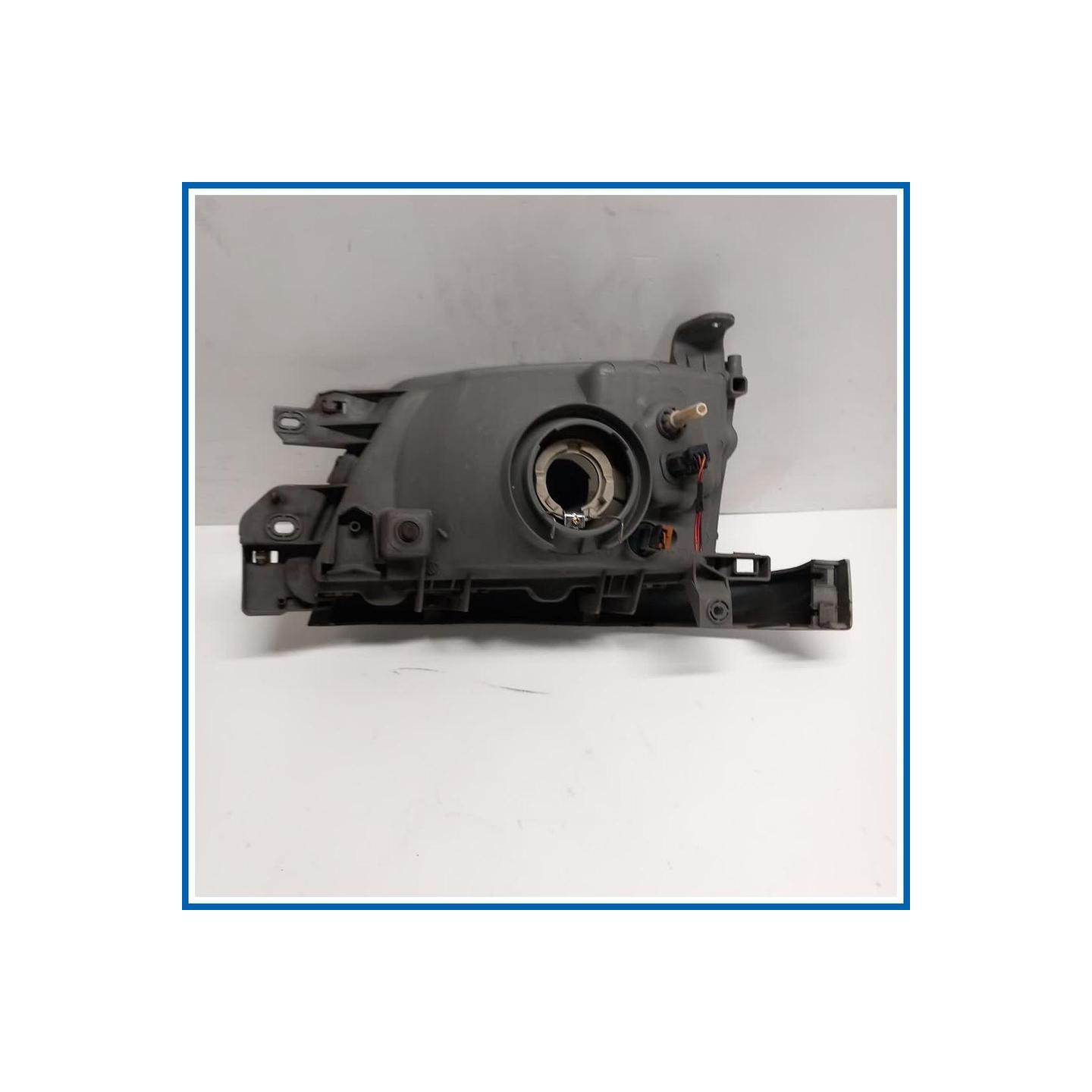 Proiettore FANALE ANT.DX (REG.ELETTRICA) 
dx. 
ant. SUBARU Forester I
