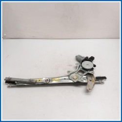 Alzacristallo porta MECCANISMO ALZAVETRO PORTA 
sx. 
ant. MITSUBISHI ASX I