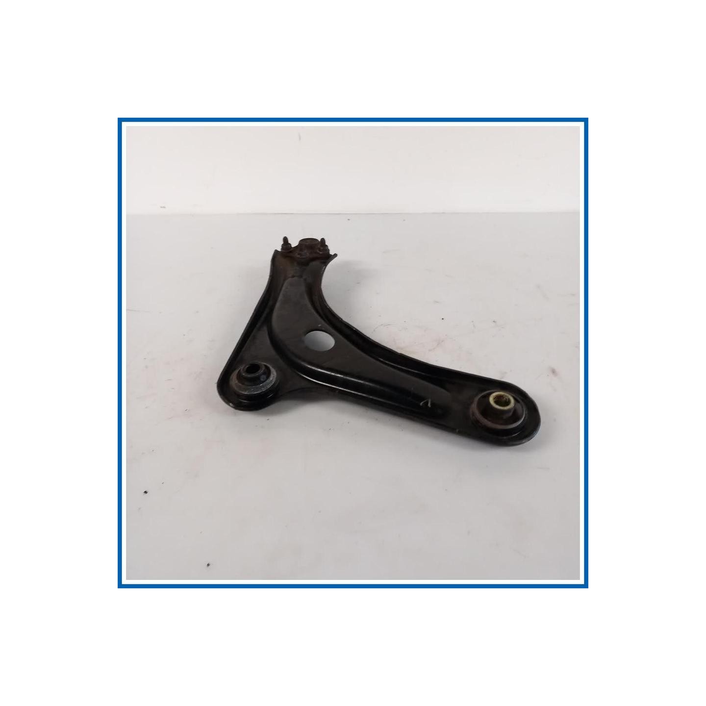 Braccio oscillante TRIANGOLO | sx. | ant. CITROEN C3 II