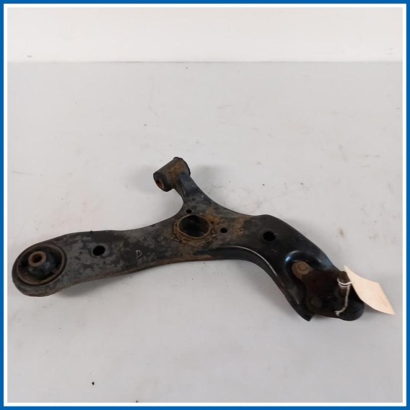 Braccio oscillante Braccio sospensione | dx. | ant. TOYOTA Auris II