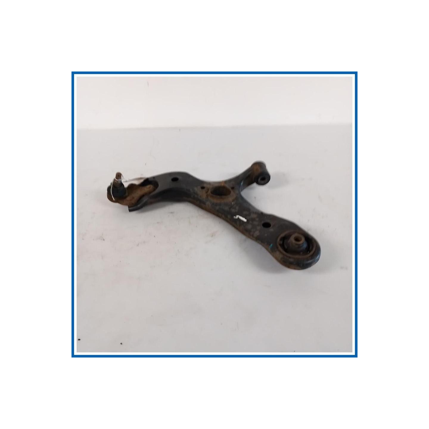 Braccio oscillante Braccio sospensione | sx. | ant. TOYOTA Auris II