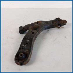 Braccio oscillante Braccio sospensione | sx. | ant. TOYOTA Auris II