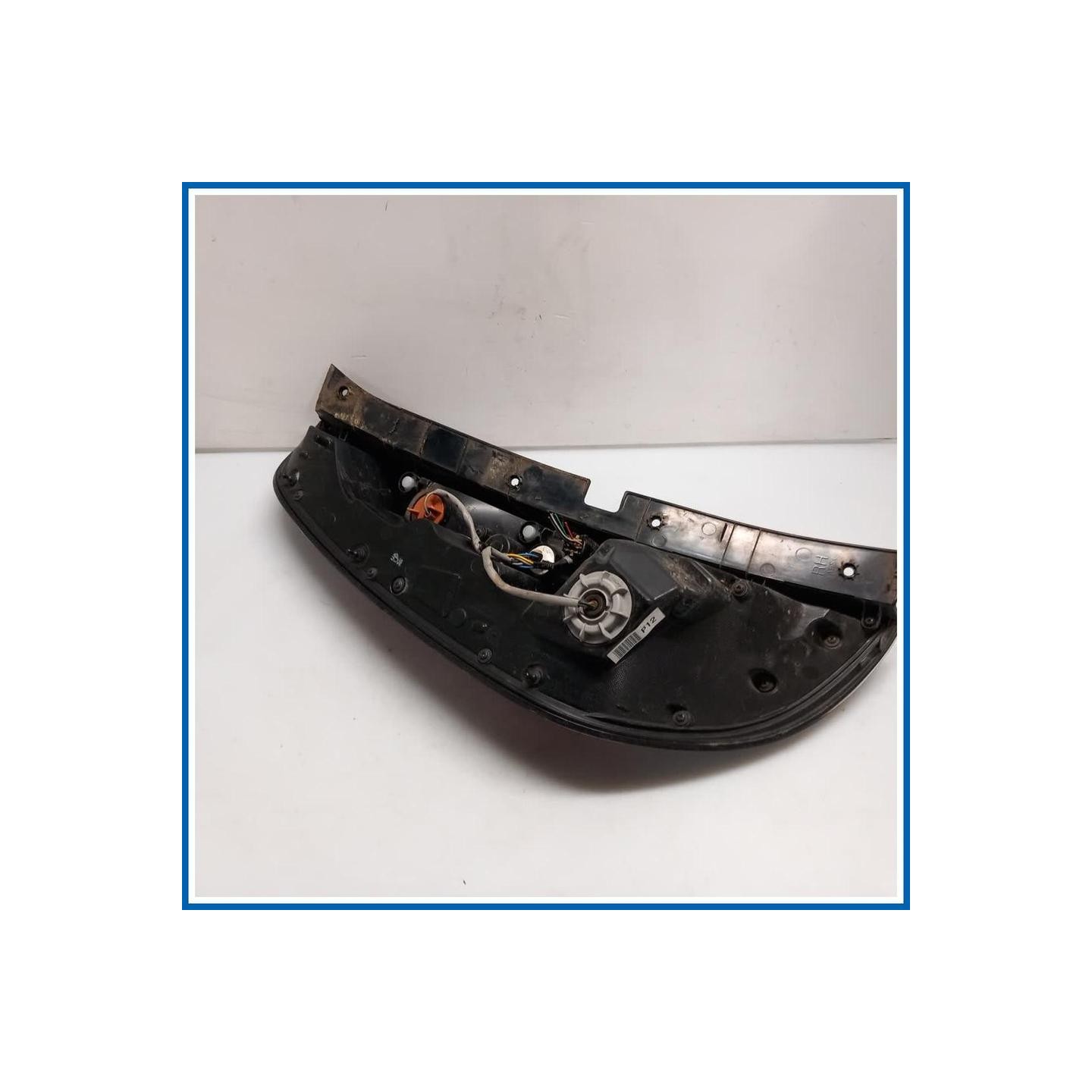 Fanale LAMP ASSY-REAR COMBINATION,RH | dx. | post. KIA Soul II