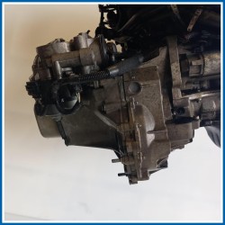Cambio PILOTATO -8HS -KM 135 CAM OK PEUGEOT Bipper